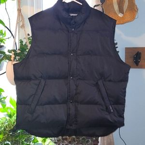 Mens . structure . black puffer vest size XL duck down fillled
